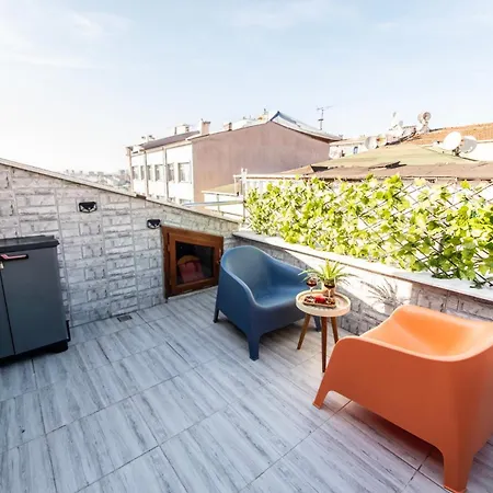 Homestay Dach Wochnung Mit Terrasse Istanbul