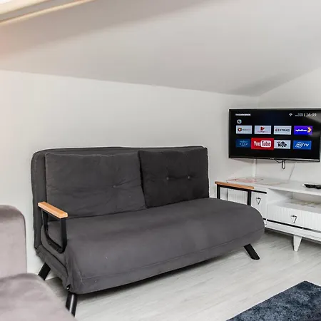 Privatunterkunft Dach Wochnung Mit Großer Terrasse Istanbul